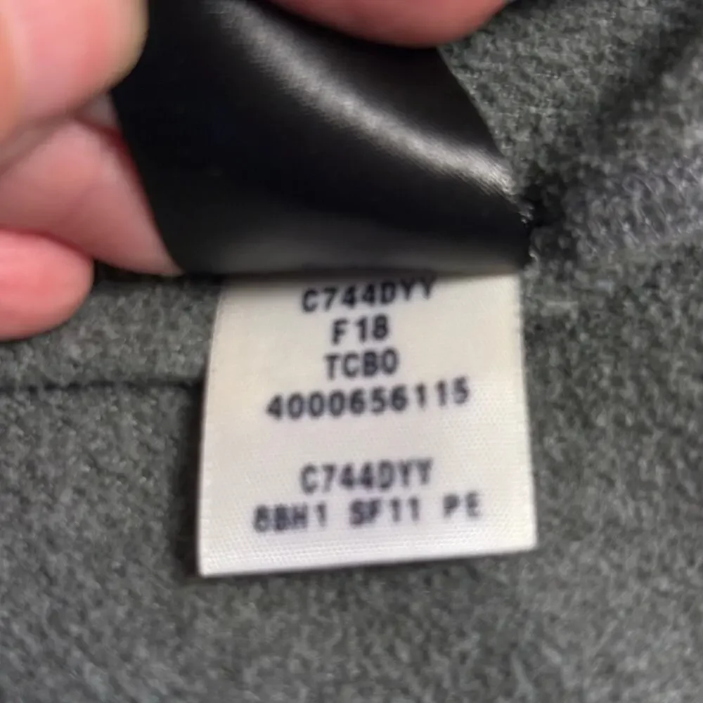 The North Face Quarter Zip Fleece Pullover Men's L Gray Outdoors Utility
